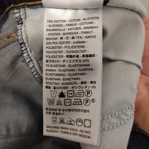 Levi's - 311 Shaping Skinny Distressed Jeans - Picture 13 of 14